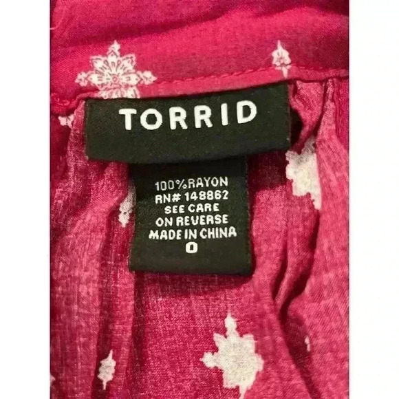 Torrid halter top tunic Size 0 - Picture 2 of 4